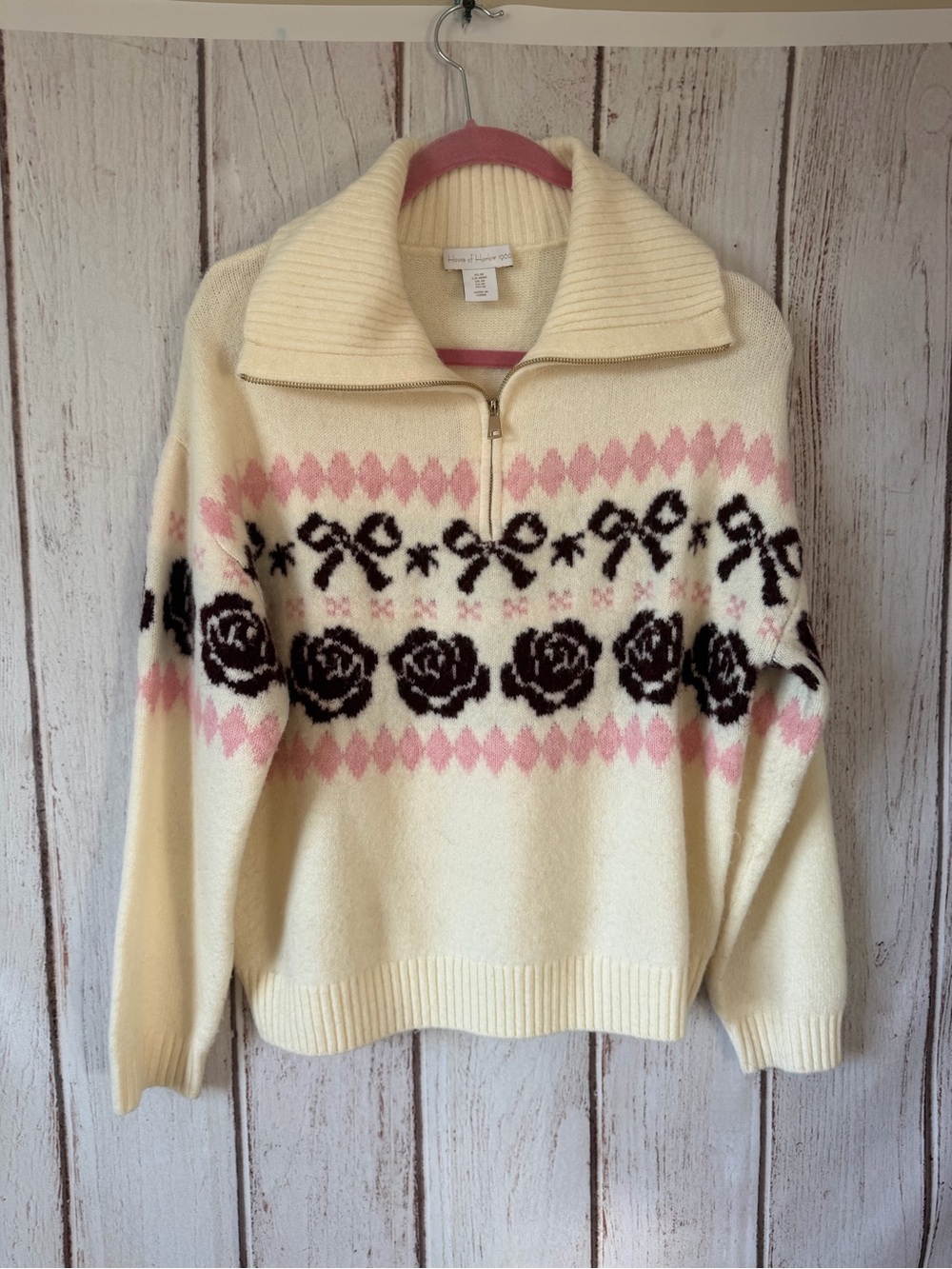 House of Harlow 1960 Cream Bow and Rose Quarter Zip Knit
Sweater Size M